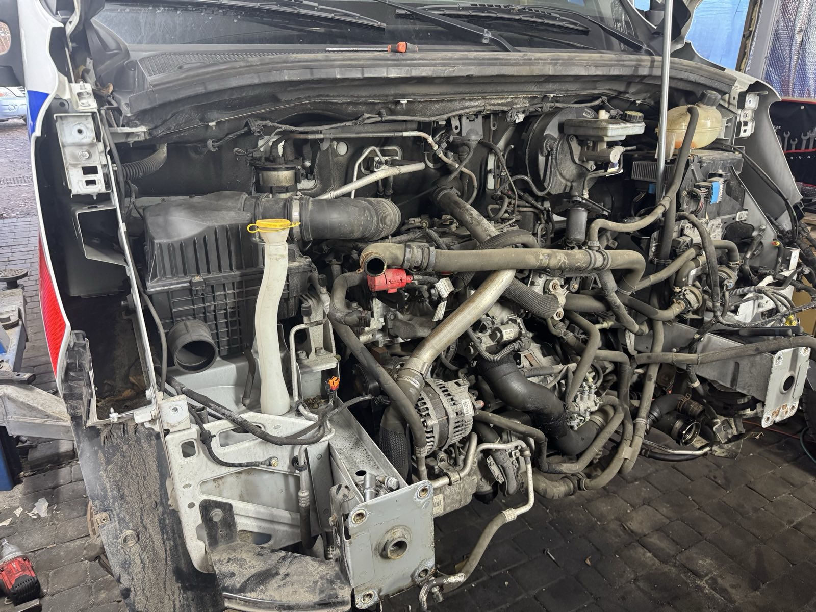 Mechanika samochodowa w warsztacie Novcar w Warszawie